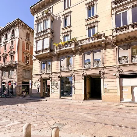 Piazza Del Carmine - Gold Exclusive - In The Underground No Windows * Милан
